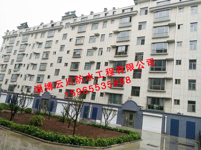 洪山镇小红卫村居民楼防水工程